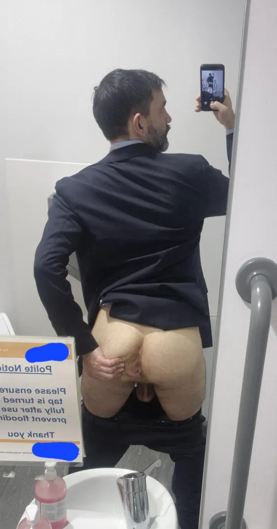 Felt horny at work posted by hollow_endeavour