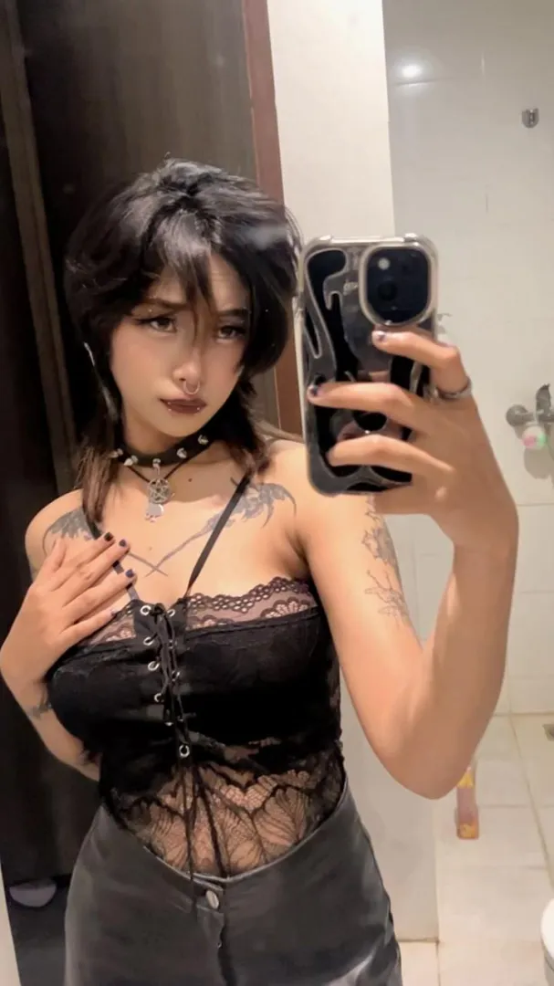 Felt pretty in this outfit  posted by weebotakugirl4000