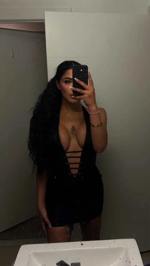 Felt really hot in my club outfit over the weekend! by omgitslaur444