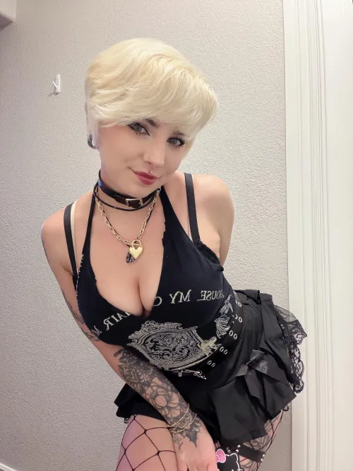 felt really pretty in this pic  by reeyue