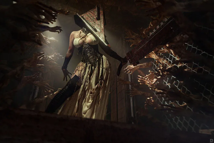 Female Pyramid Head by lada_beyond by Incubusphantom