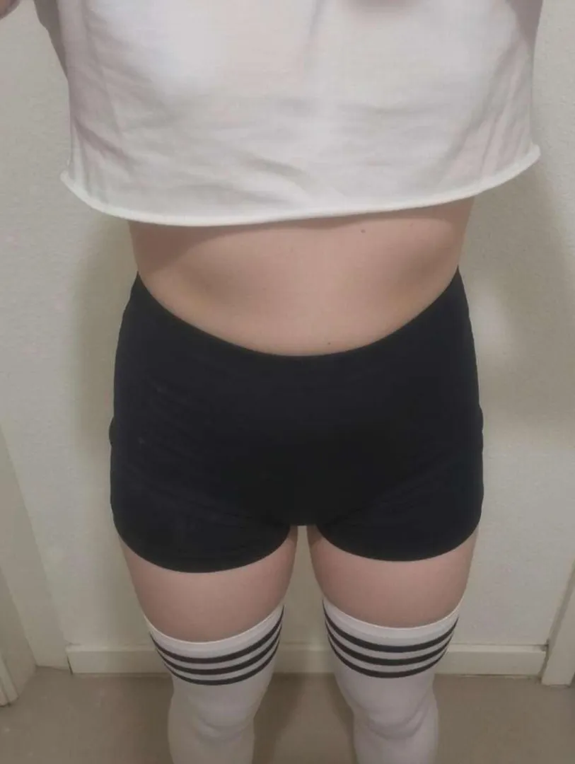femboy in boxer briefs posted by OddObjectives