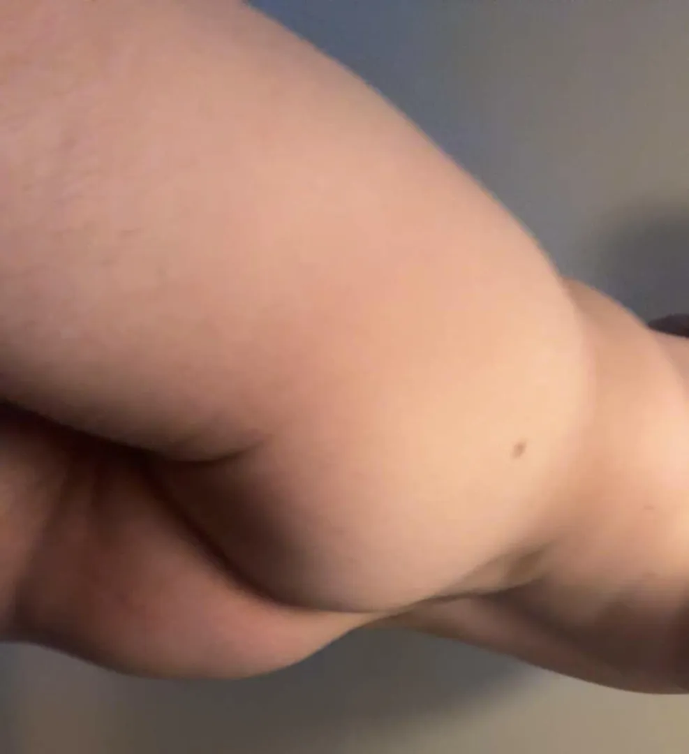 Femboy in need posted by PinkLlamaAlert