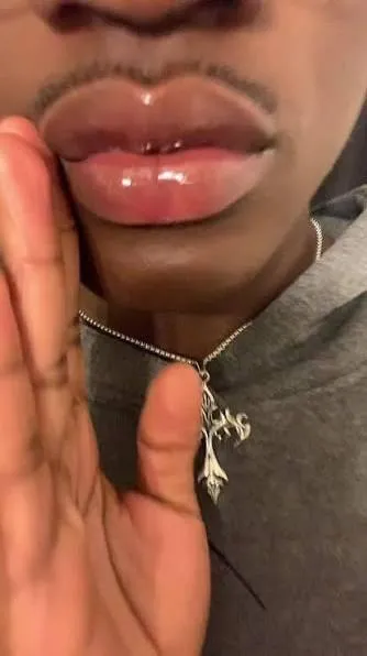 feminine lips posted by [deleted]