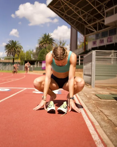 Femke Bol by Graafzon