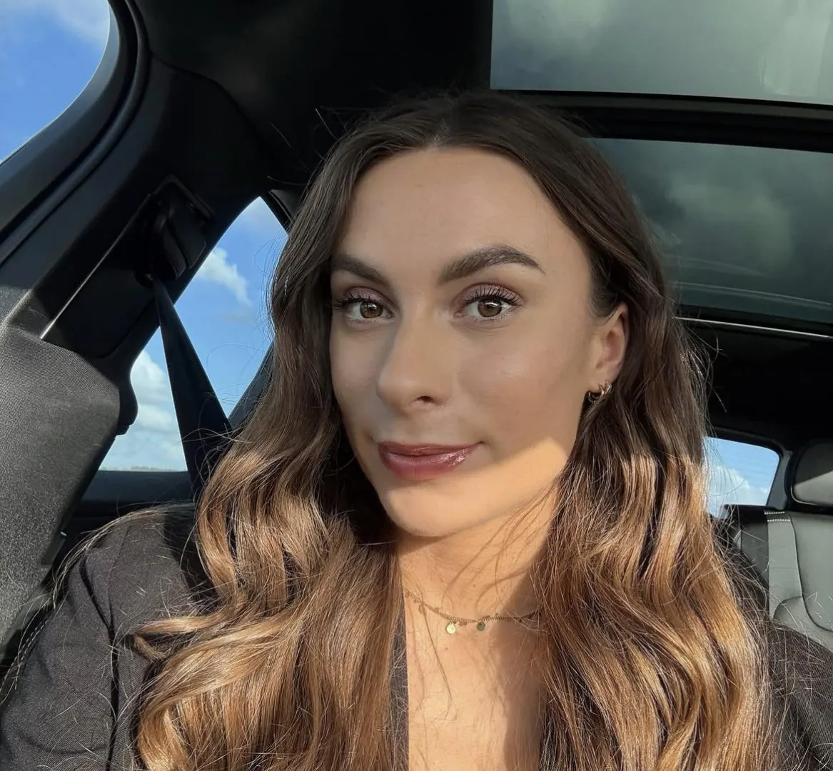 Femke kok posted by Sea_Composer_596