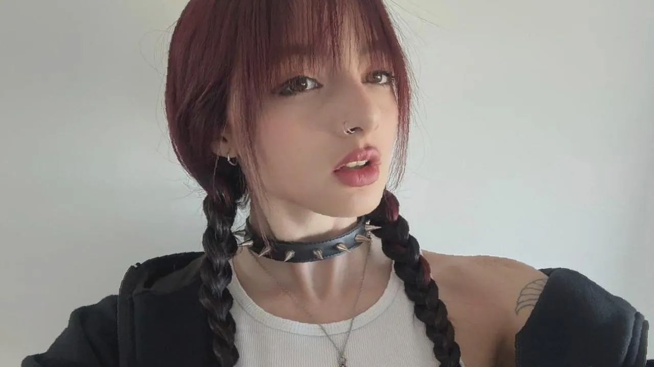 FI8 Anyone providing hosting? - chat on lnssta: .lunafyrae'. posted by jellyrolls_22