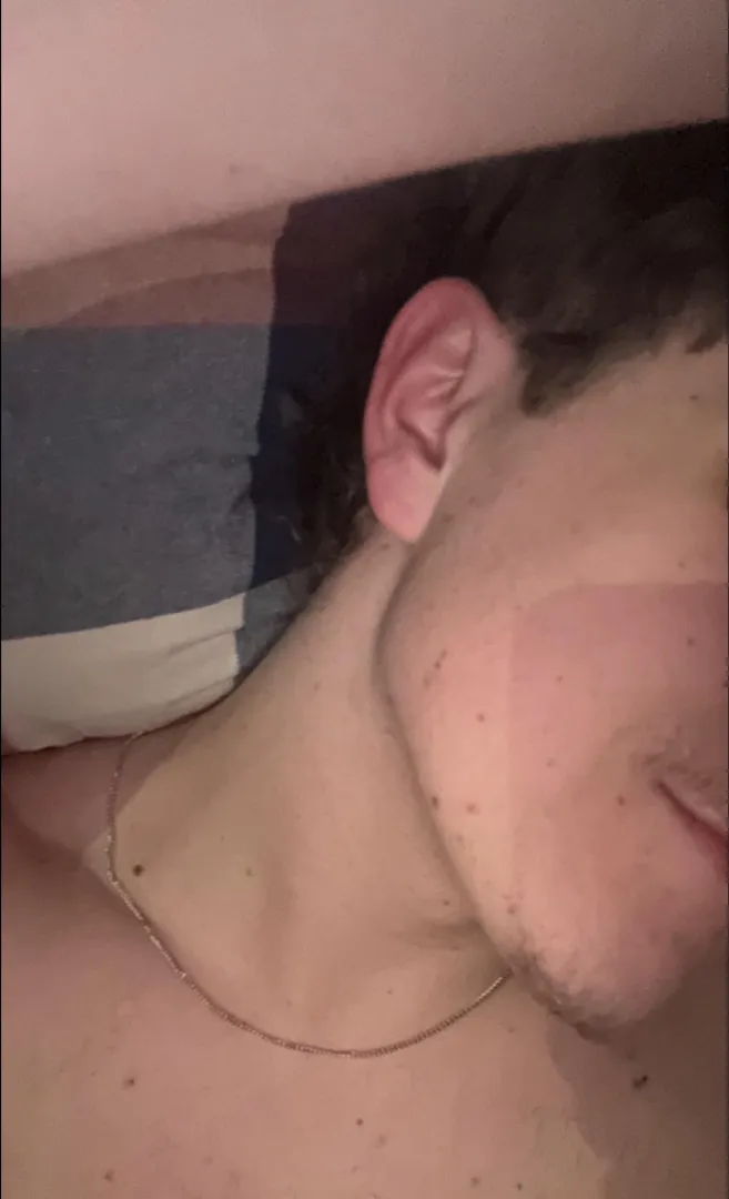 Fijne avond allemaal, Wie verveelt zich nog meer?? posted by Ok_Cantaloupe7733