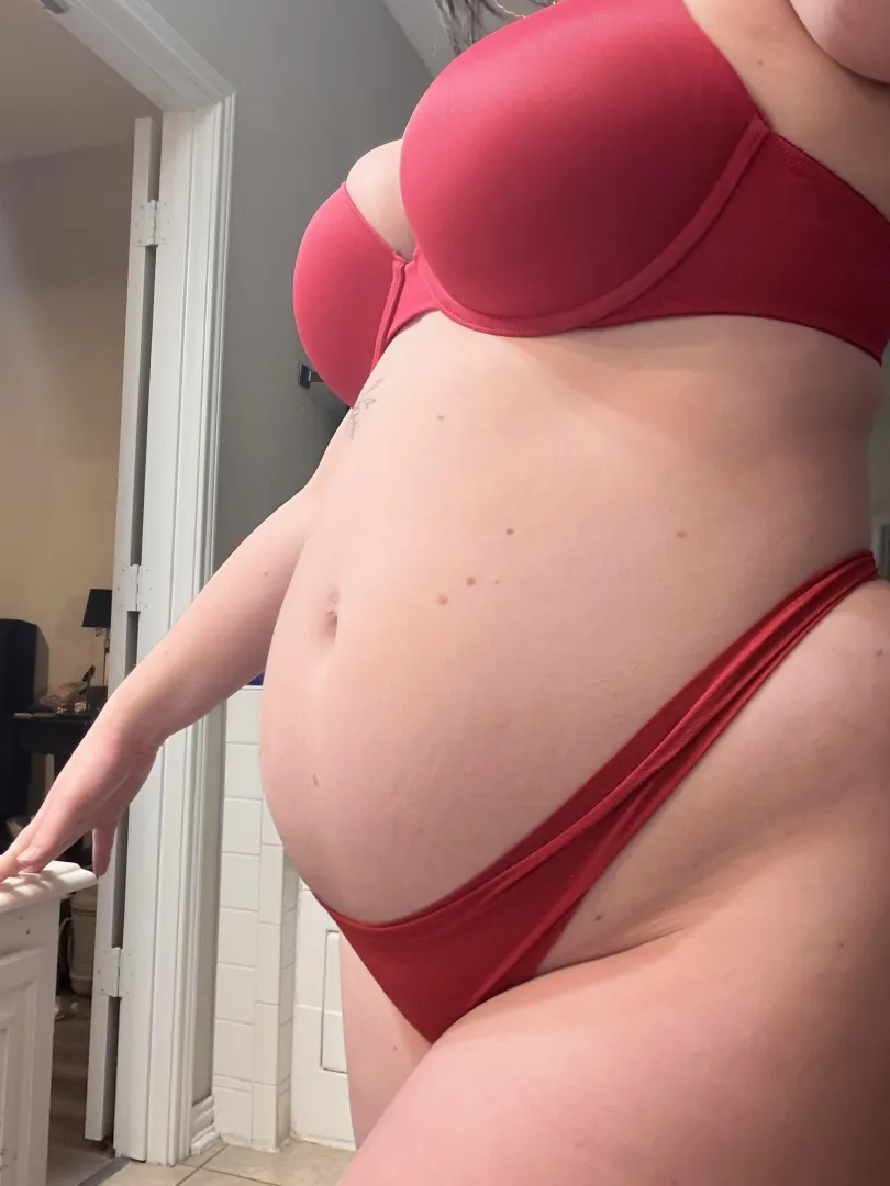 Fill her up plz posted by LotsOfLauren33