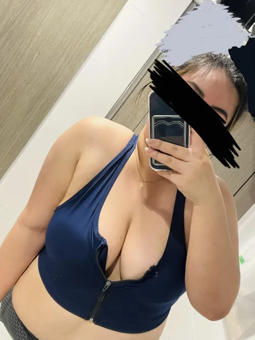 Finally back at the gym after a year… and yes, we’re negotiating with the belly.  by WittyBee_