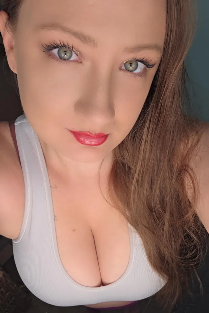 First post here, feeling sexy posted by PlaywithKitn