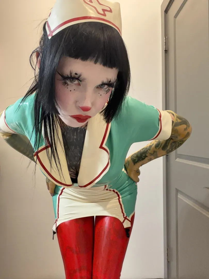 first post here, hi ! posted by heavensgateonline