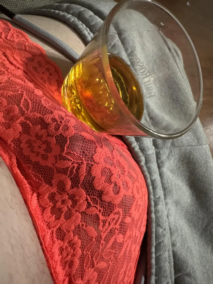 First pour of the night. Some buffalo posted by Mrmugsgivesgoodtugs