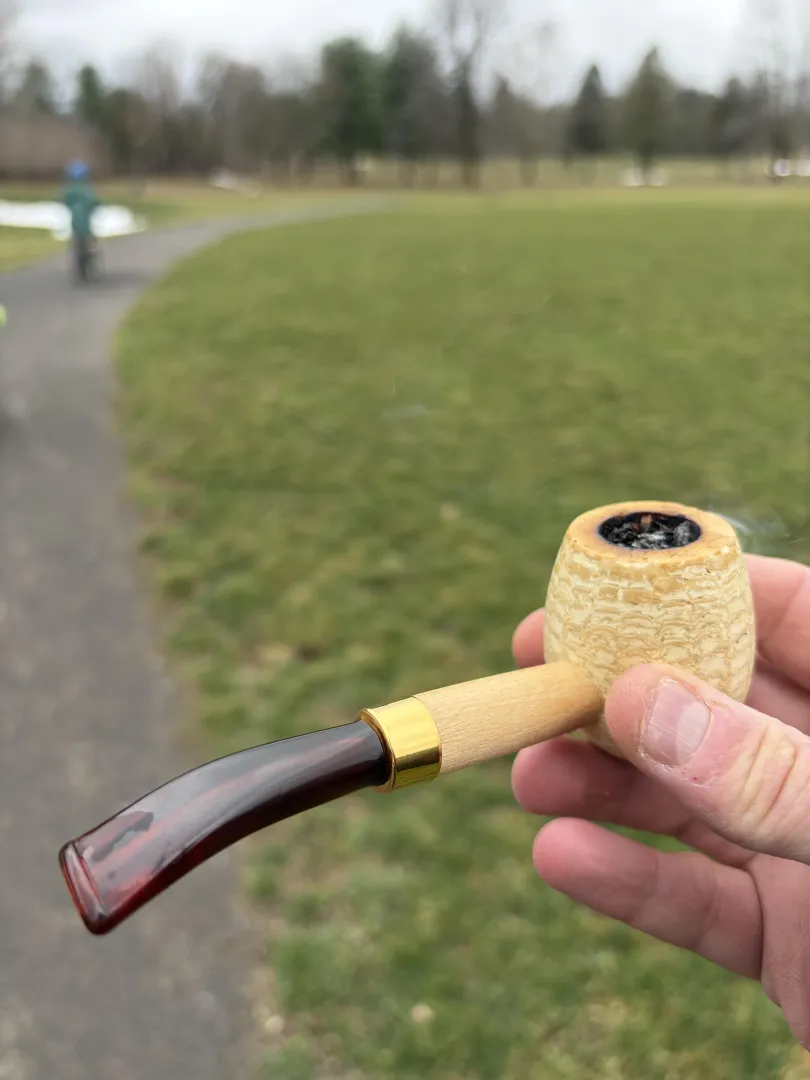 First smoke of Tombigbee. Incredible aromatic. 11/10 posted by Emoney005