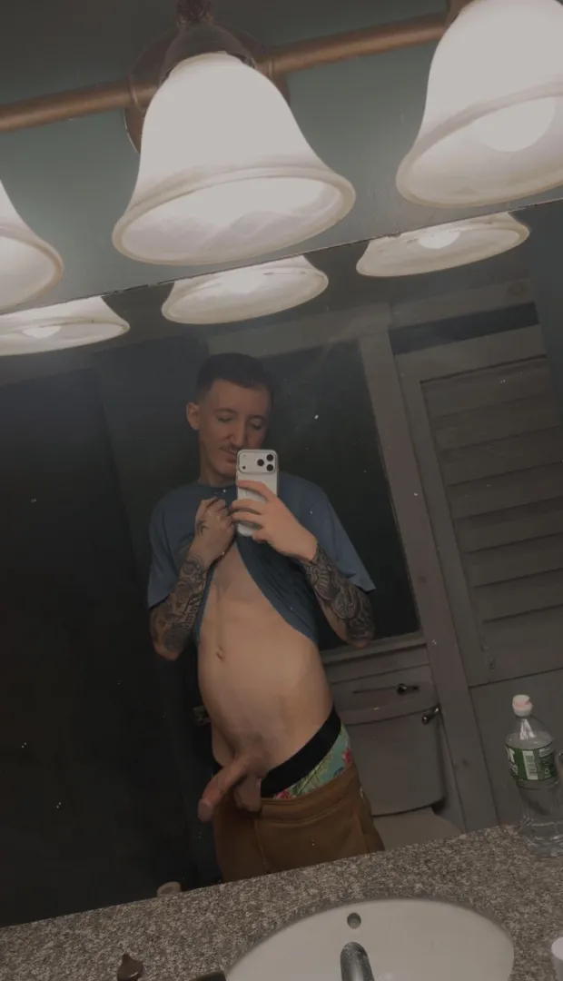 First time showing face, hopefully nobody I knows see this ‍♂️ posted by Unusual_Pop2501