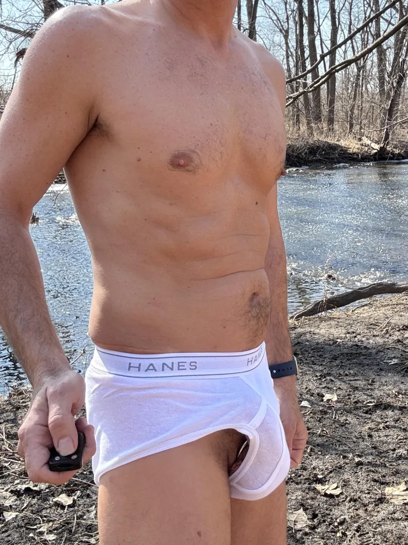 Fishin’ at the creek in Hanes posted by Chgoburbsgwm