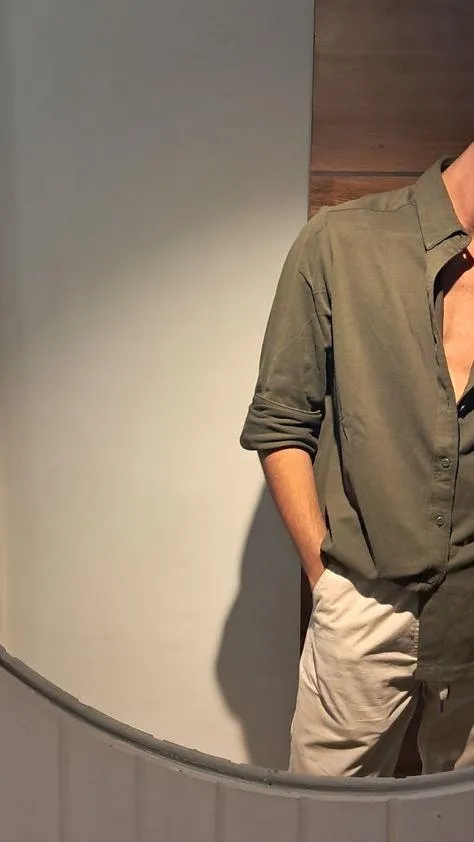 Fit and attractive Latino/Arab lawyer - wanting to show off to females posted by theflyotter