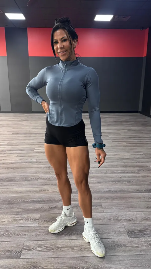 fit muscle mama (oc) posted by gymgirlfriend