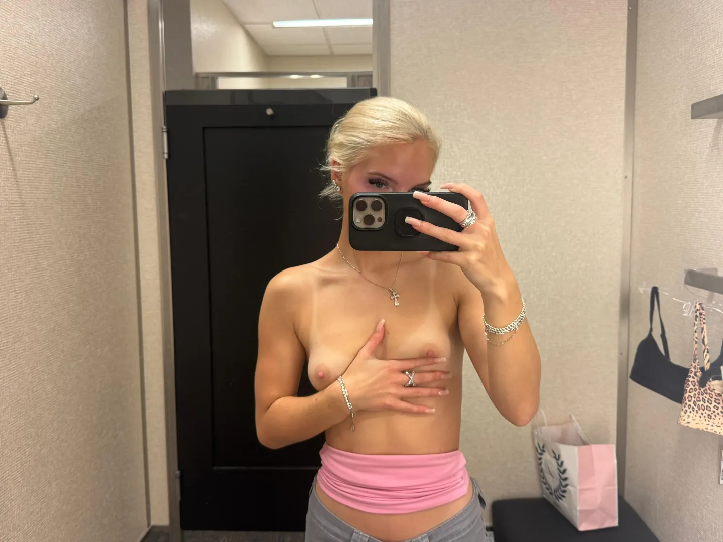 Fitting room quickie fantasy activated—tell me how you'd ruin me in here posted by Artistic-Many6400