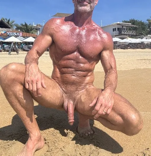 Flashback to the beach... posted by Emergency_Arm2003