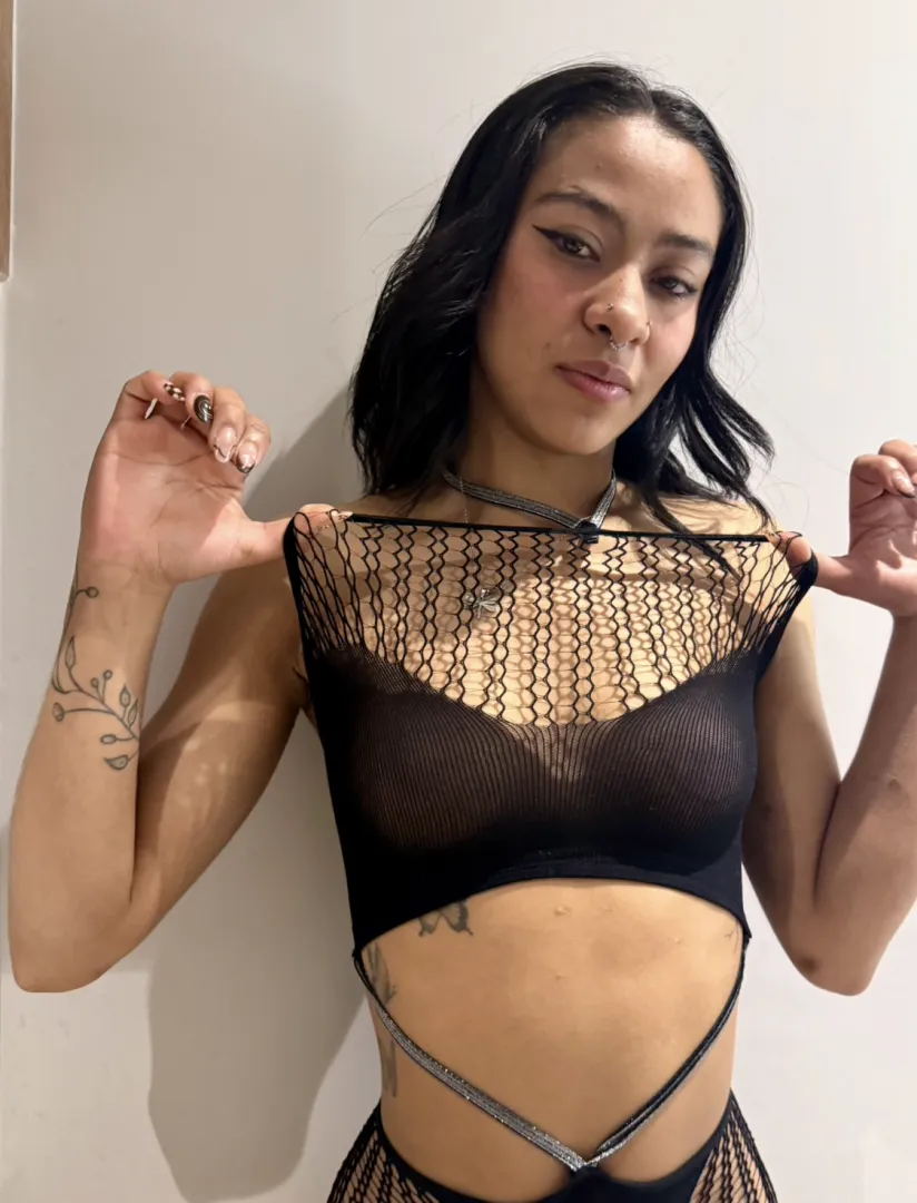 flatties make the world go round right? posted by Latinacute12