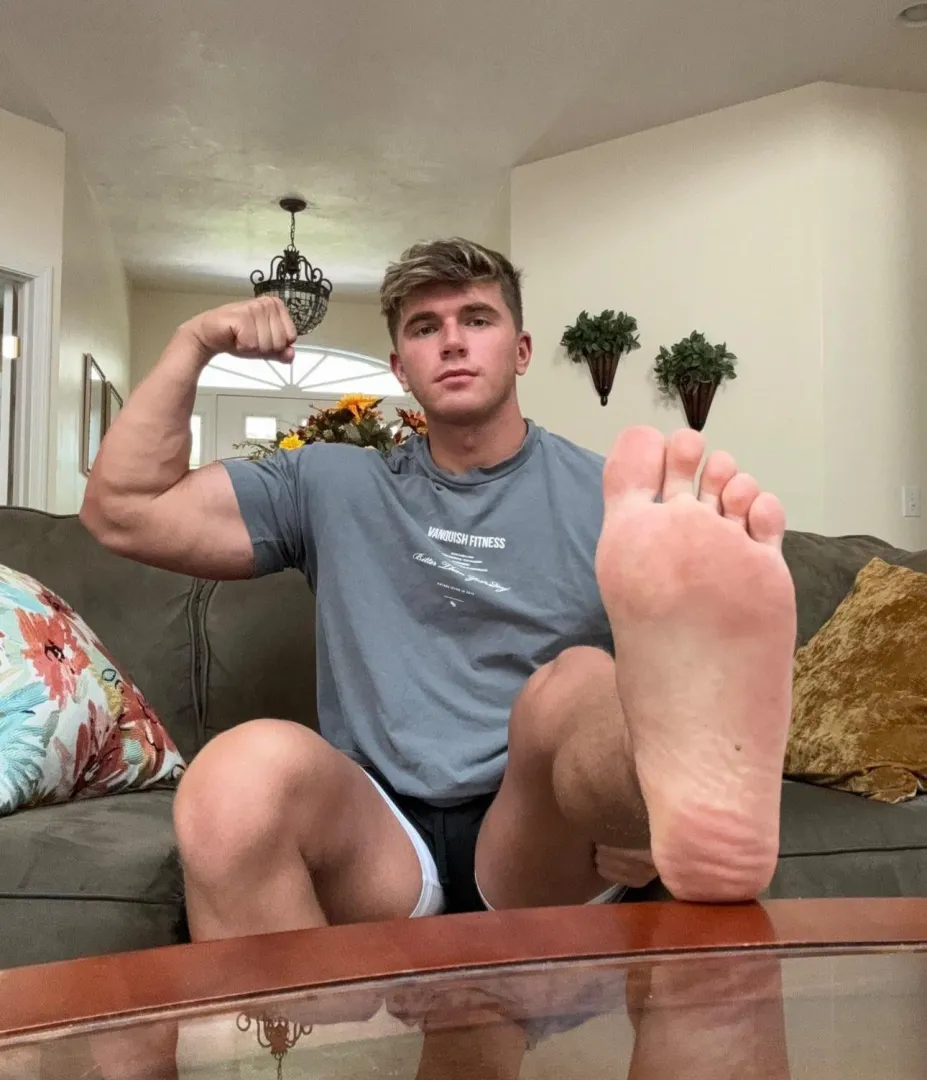 Flexing around. posted by Effective-Culture908