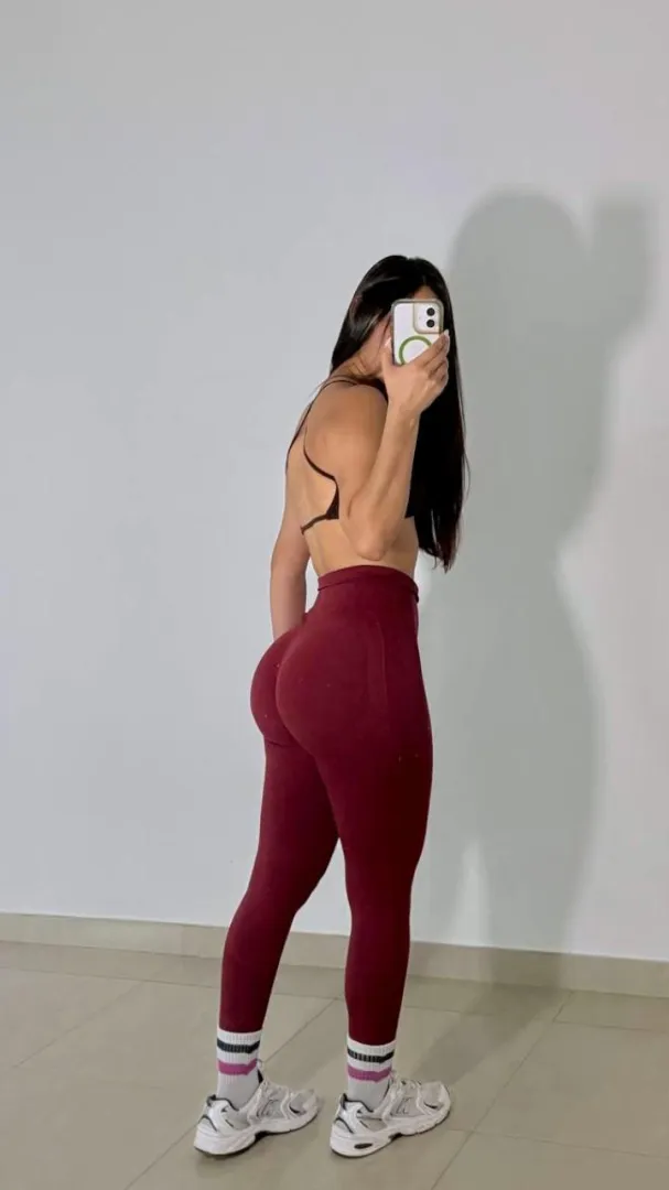 flexing my love for the grind posted by FitnessViccy