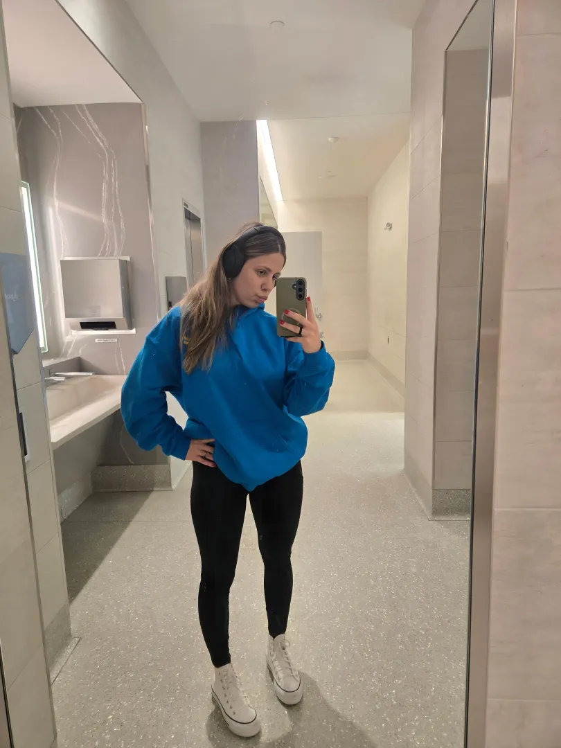 Flight is delayed:/ posted by natthefreak