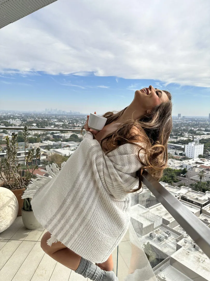 Flirting with skyline posted by BillyDaBrute