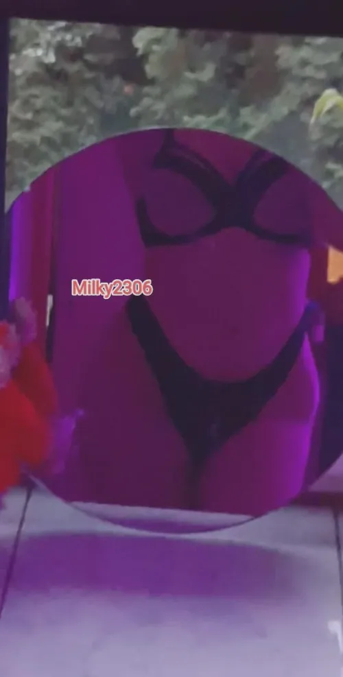 [F+M] Hopping on for about an hour with my friend, ladies and couples prefered by Milky23066