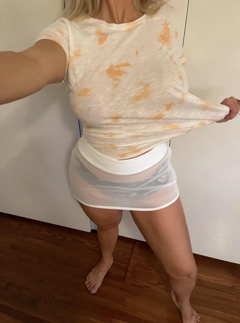 [fm4fm] 41/42 ready to play with a unicorn or a couple posted by thewifeyjenna