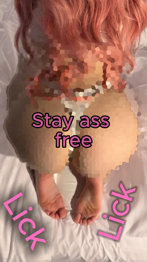 .. focus on my perfect feet, loser  posted by PinkDolxo