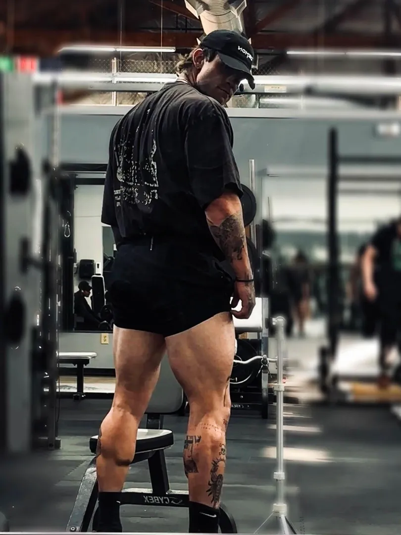 Focusing on my legs has led to me having these thighs  posted by StarlarkVelora