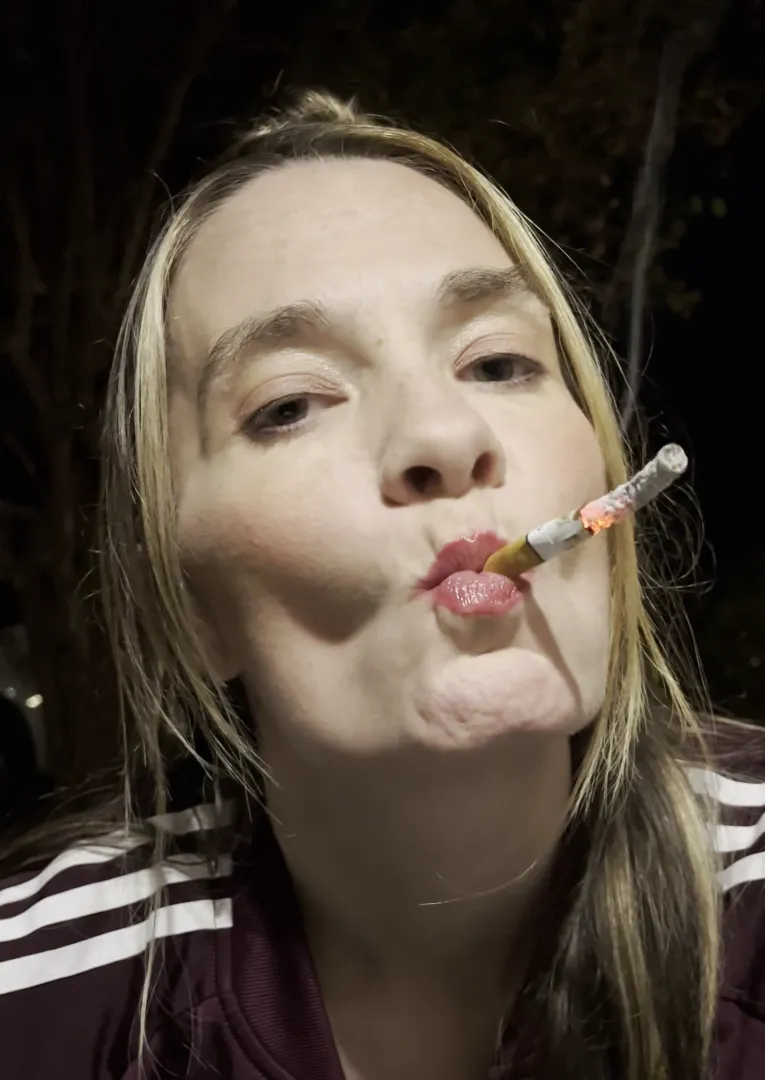 For 25 years, my favorite feeling in the world has been my black lungs burning while they soak in cigarette smoke. I've already destroyed my lungs, why would I quit? posted by emmacantquit