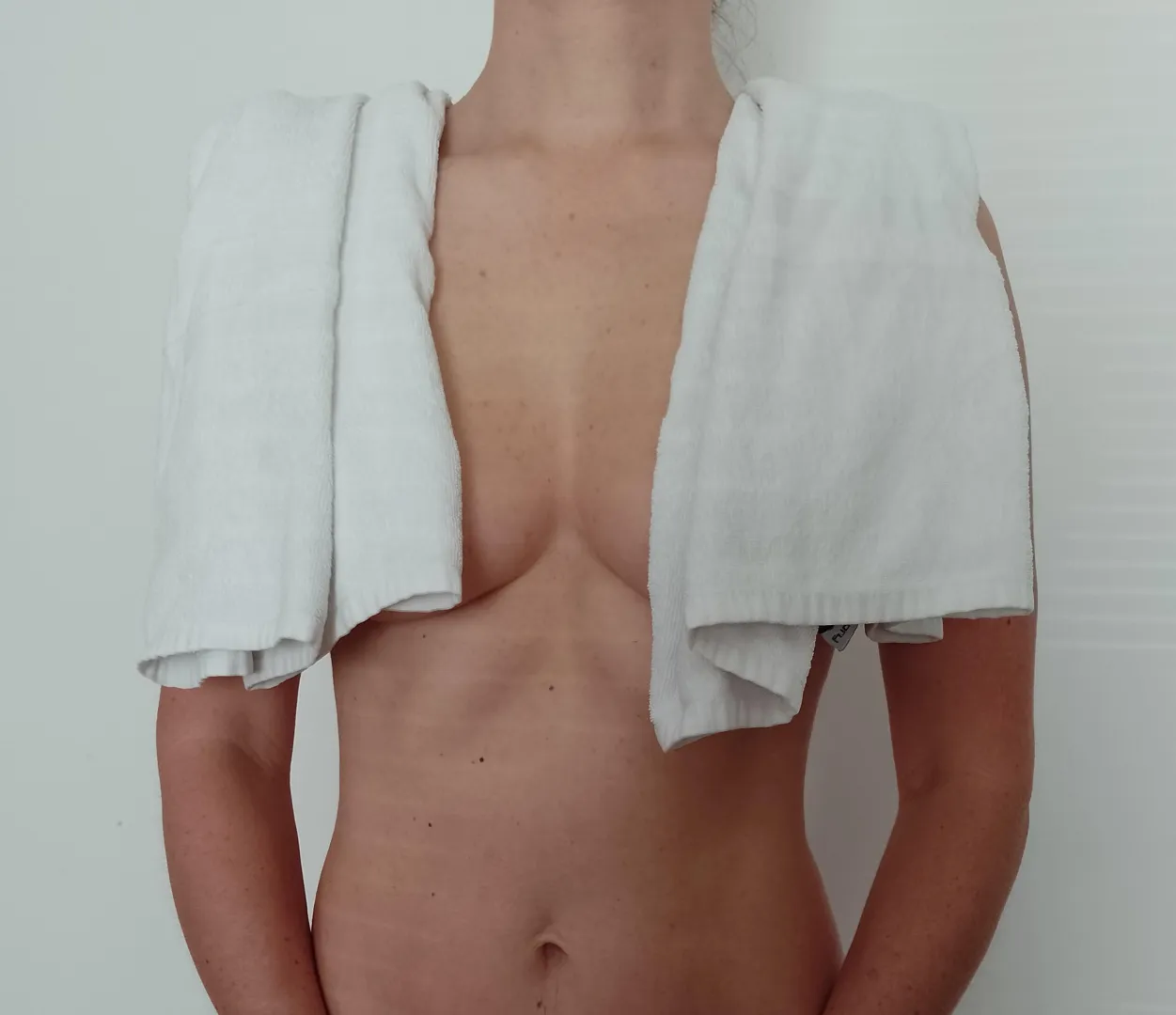 Ford Prefect waiting for hitchhike posted by isa_bea