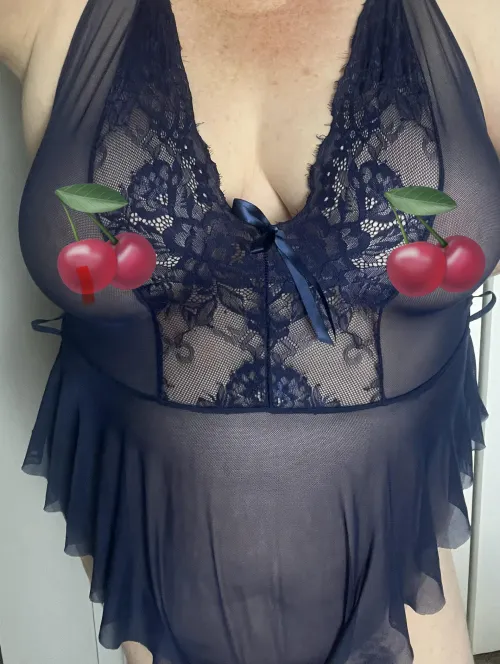 Freckles on my chest by raven_belle_reads