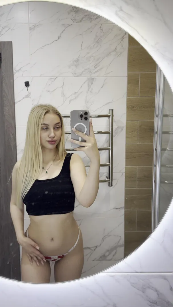 free and bored tonight, anyone nearby? posted by FairyCrown_22