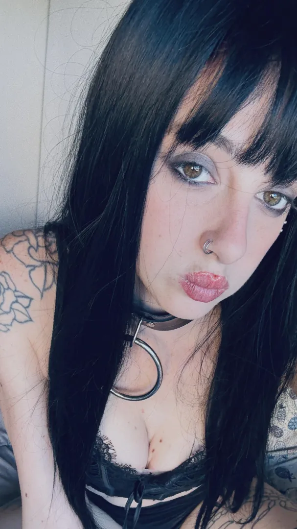 Free tonight, need someone that can host lnstа works better:.Iunaromes'. posted by classicman1008