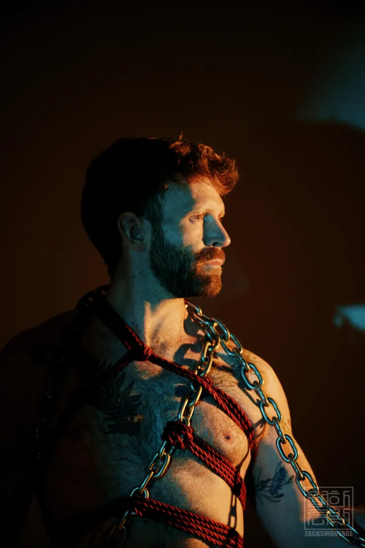 Freestyle chain and red rope posted by ZacksMontage