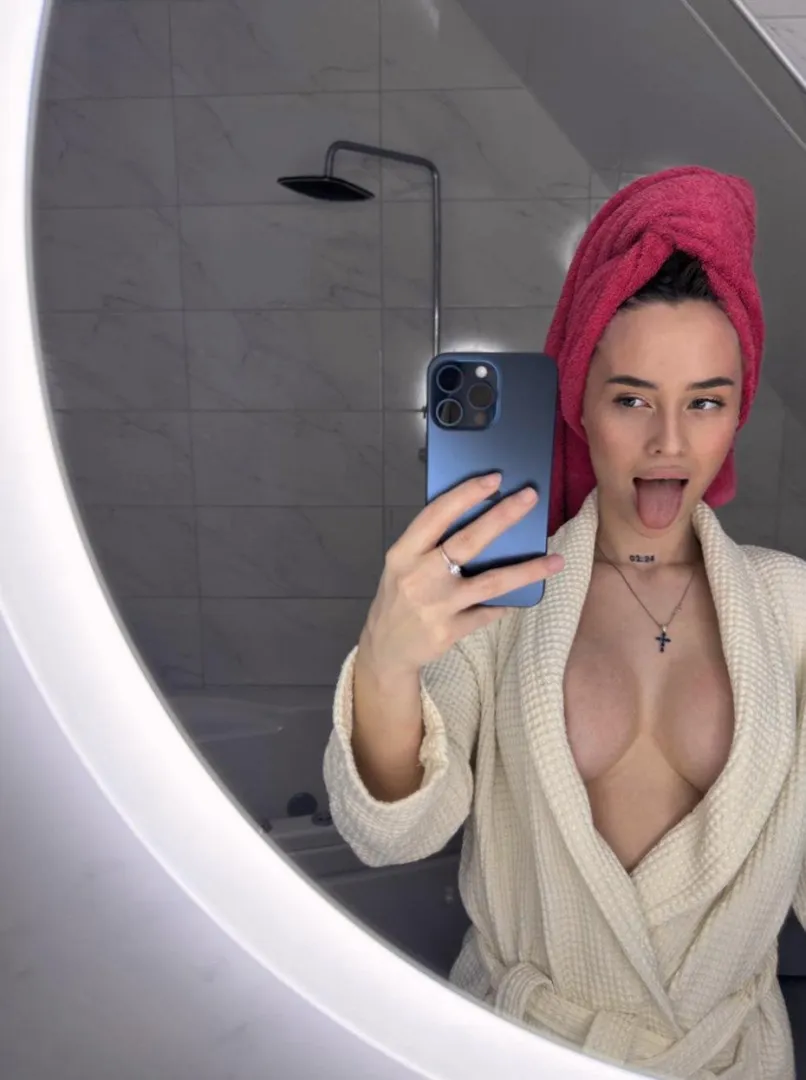 fresh clean and so ready for some fun posted by SassyV_8