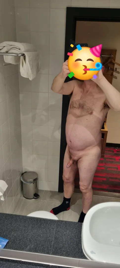 Fresh out if the shower posted by Puzzleheaded-Fig7663