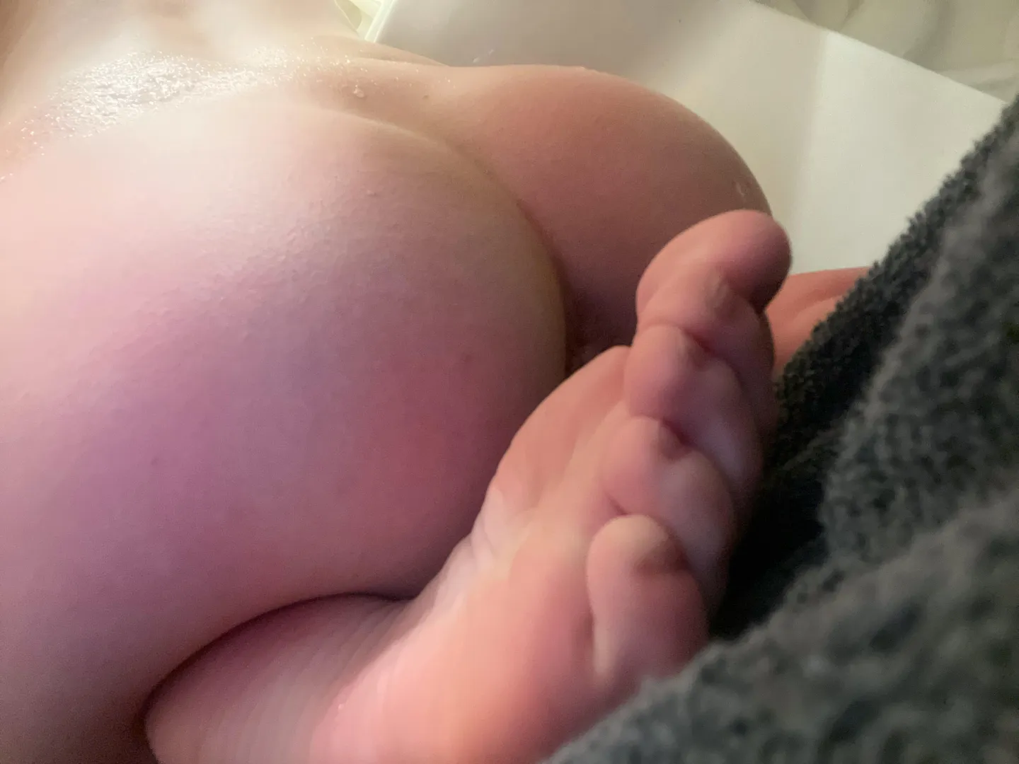 fresh out the bath  posted by Hot-Economics7847