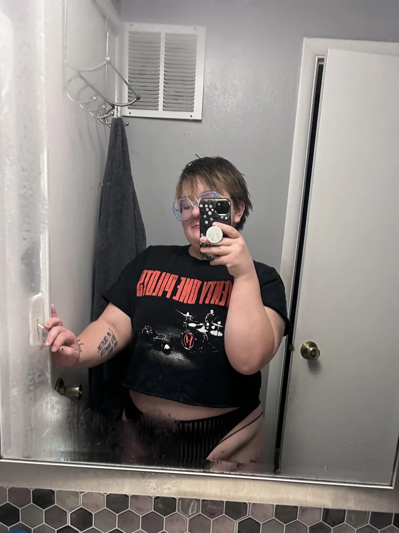 fresh out the shower posted by Main_End4447