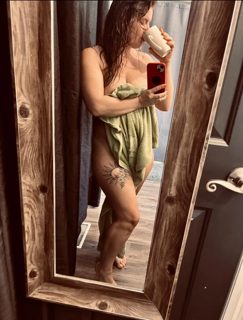 Fresh outa the shower  posted by Little_hicktown_xoxo