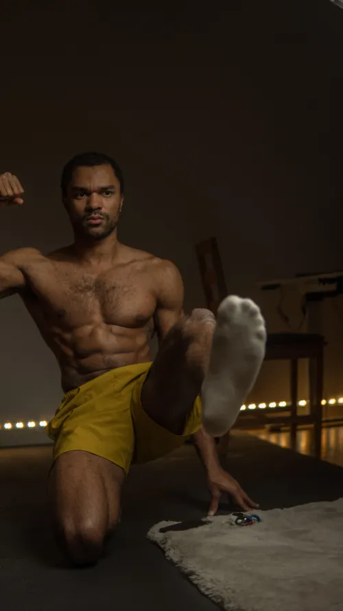 Fresh socks, old sneakers by Franckyky1