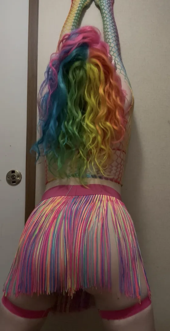 Freshhhhh rainbow hair posted by RainbowRoxanne