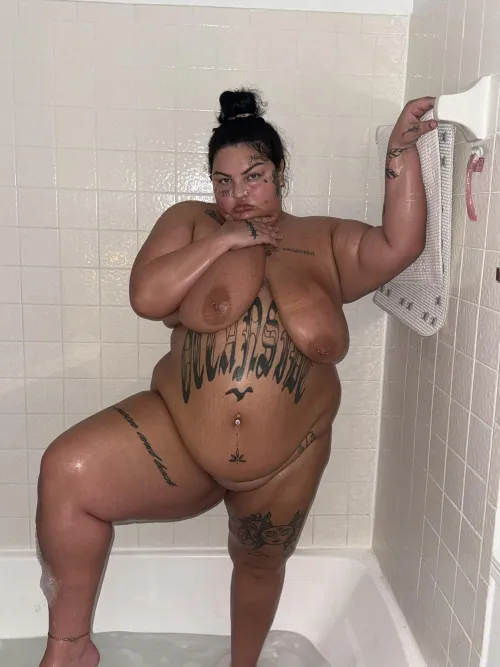 Freshly shaved bbw legs by hadespaynes