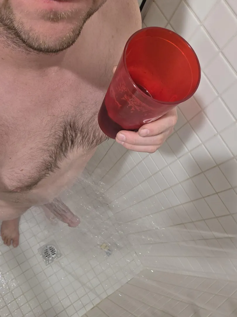Friday happy hower starting in the shower with jack and rootbeer again. posted by mechanicchaos