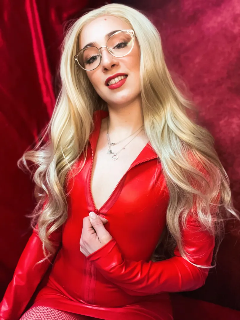 Fridays are for Findom and stroking away your income ✨ posted by TheOreoCouple1