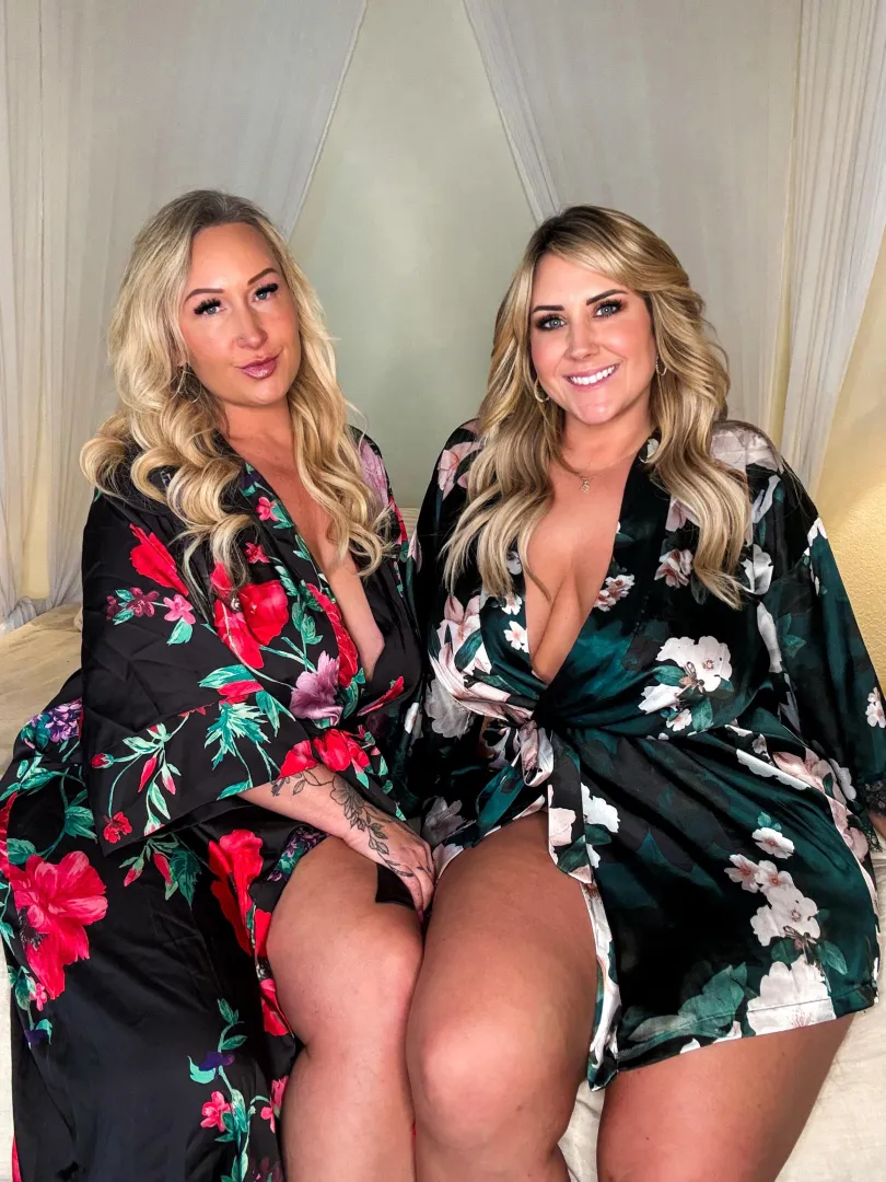 Friends who fuck together stay together posted by Momma_Bombshell